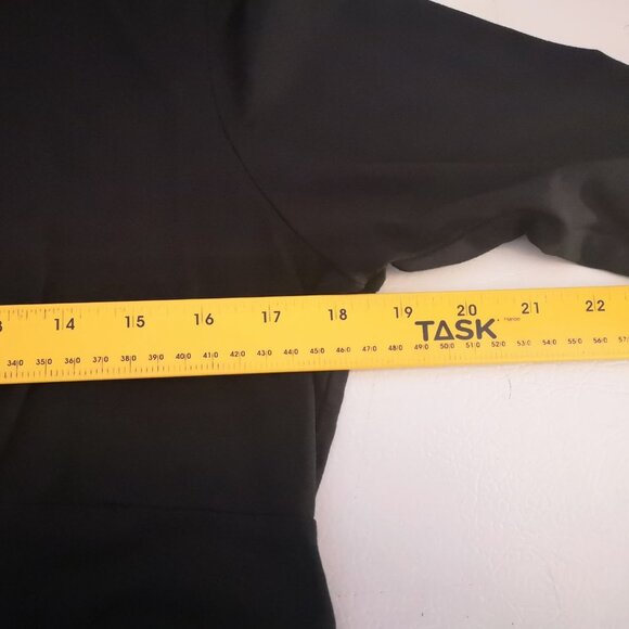 2/$30.00 - Denver Hayes Soft Ladies Black Long Sleeve Round Neck Top - Picture 7 of 9